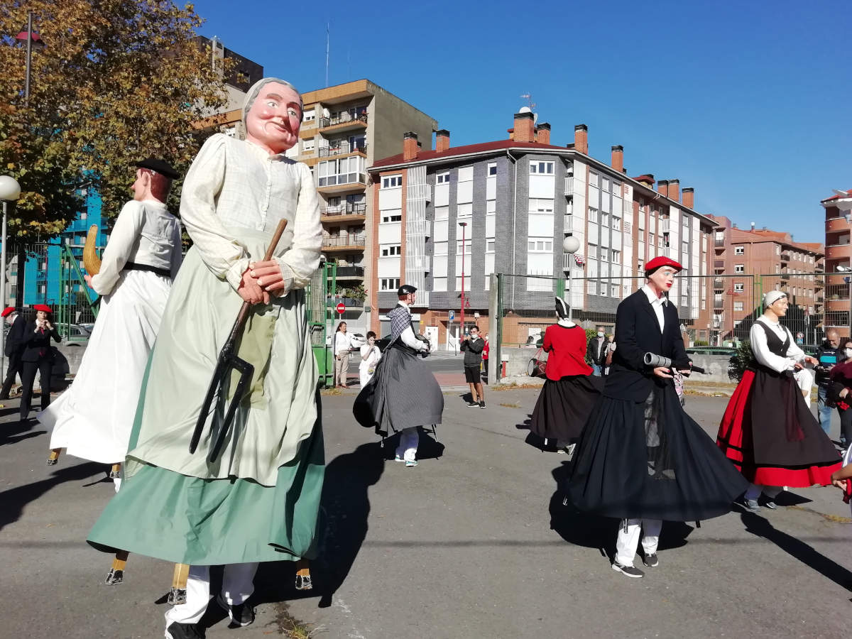 LUTXANA (Barakaldo) AMAIA dantza taldearen urteurrena 