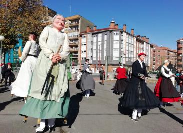 LUTXANA (Barakaldo) AMAIA dantza taldearen urteurrena 