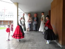 ELORRIETA  Dantza Plazetan