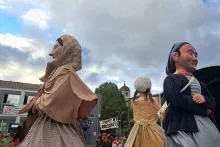 Lemoako jaietan Erraldoiak dantzan