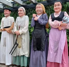 San inazion Santo Tomas egunean erraldoiak dantzan